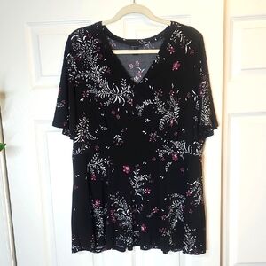 Torrid Flutter Sleeves Floral Black and Pink Women's Top